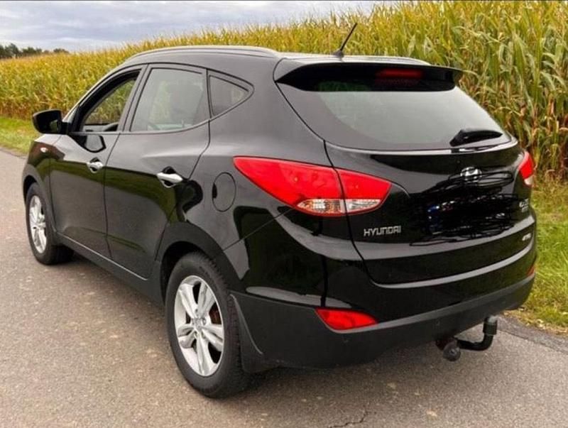 Schwarz Gebraucht 2012 Hyundai ix35 SUV | 9.150 € (Fairer Preis) - Bild 1/4