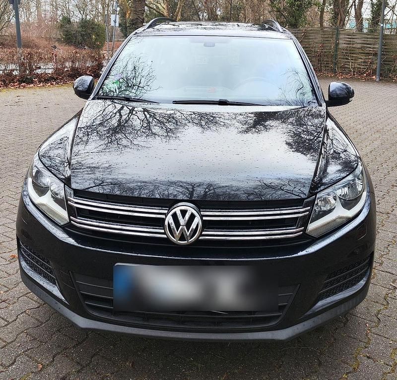 Gebraucht VW Tiguan Trendline 150 PS (110 kW) 2015 Schwarz SUV