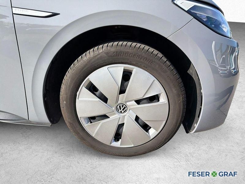 Gebraucht VW ID.3 Pure 110 kW (150 PS) 2022 Mondsteingrau schwarz Kleinwagen