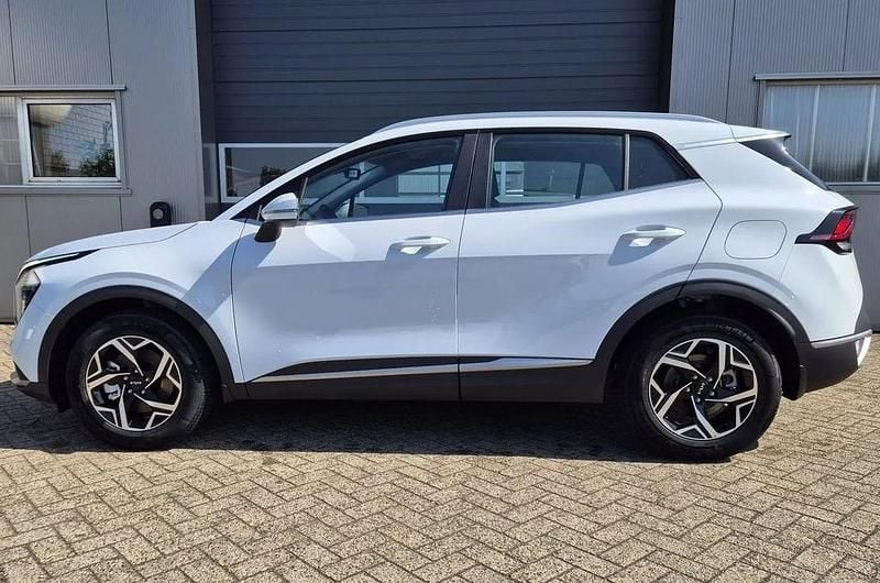 Weiß Neu 2025 Kia Sportage 4 SUV | 28.490 € (Superpreis) - Bild 1/4