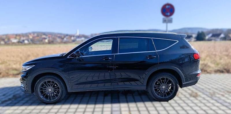Gebraucht DFSK Fengon 220 PS (161 kW) 2024 Schwarz SUV
