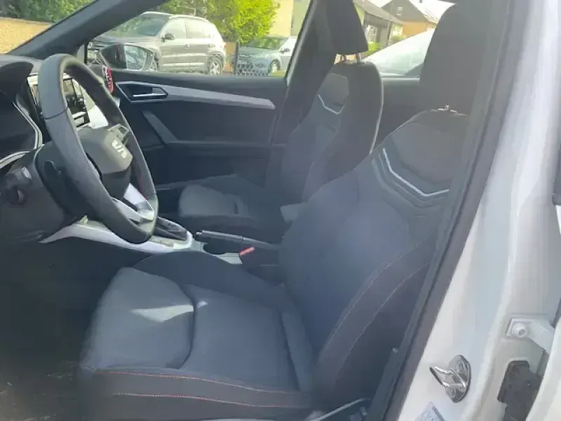 Gebraucht Seat Arona FR 150 PS (110 kW) 2024 Weiß SUV