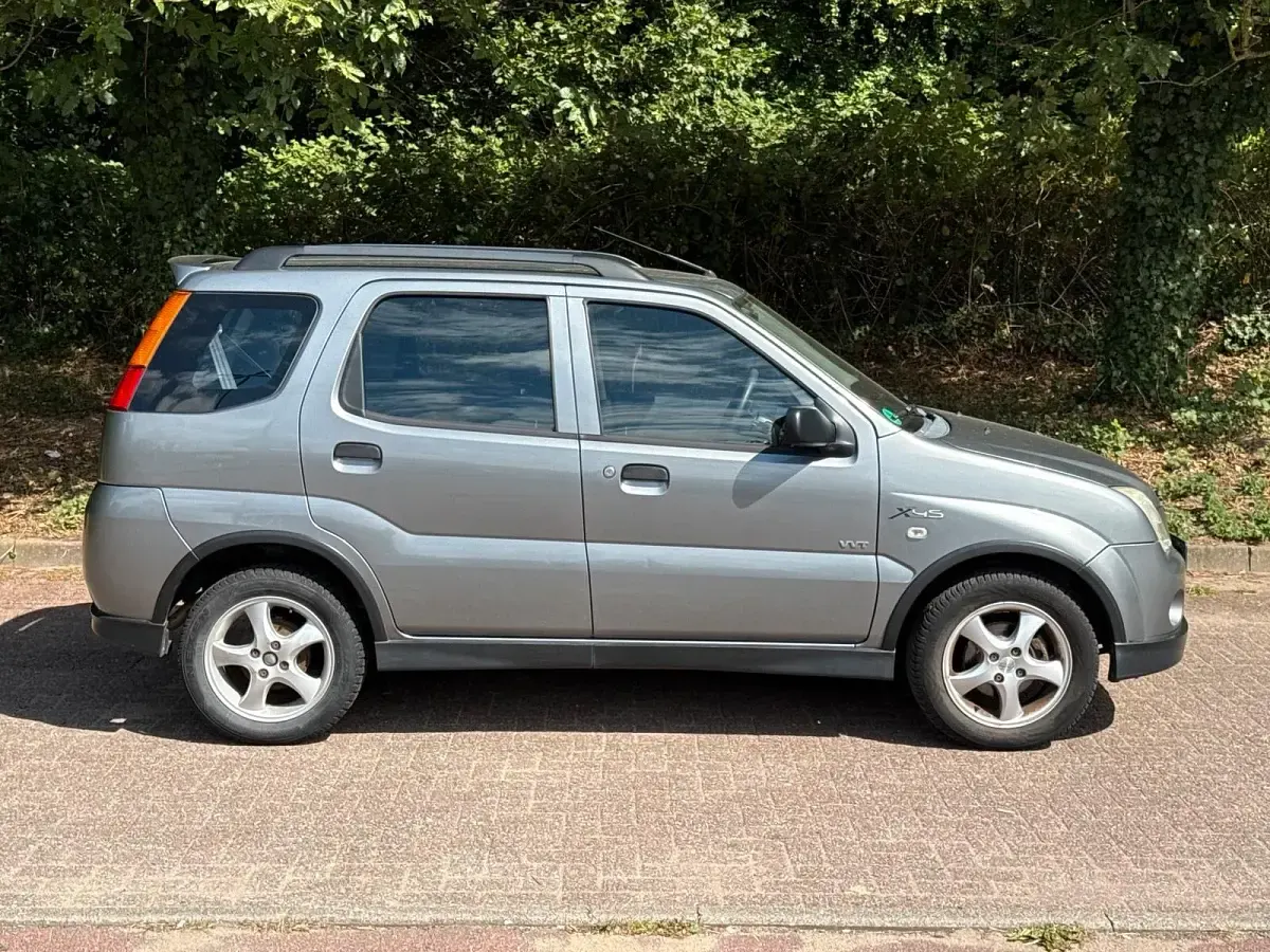 Gebraucht Suzuki Ignis 93 PS (68 kW) 2005 Grau Kleinwagen