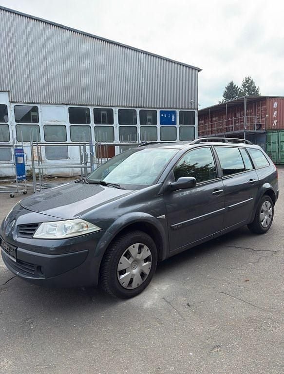 Schwarz Gebraucht 2007 Renault Mégane II Authentique Limousine | 1.100 € (Superpreis) - Bild 1/4