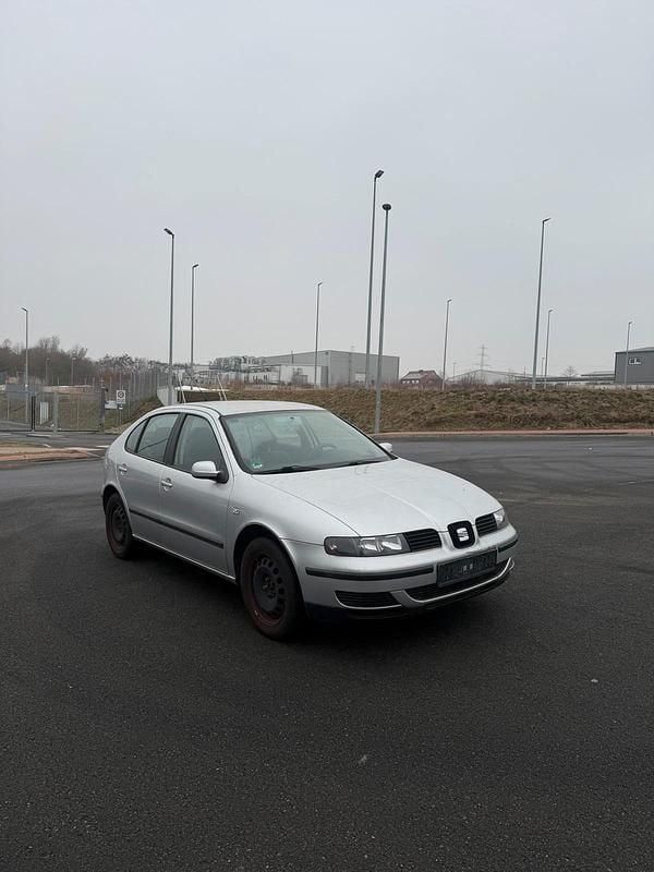 Gebraucht Seat Leon 102 PS (75 kW) 2002 Silber Kleinwagen