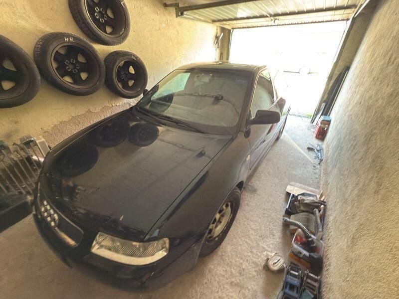 Blau Gebraucht 2002 Audi A3 Kleinwagen | 850 € (Superpreis) - Bild 1/4