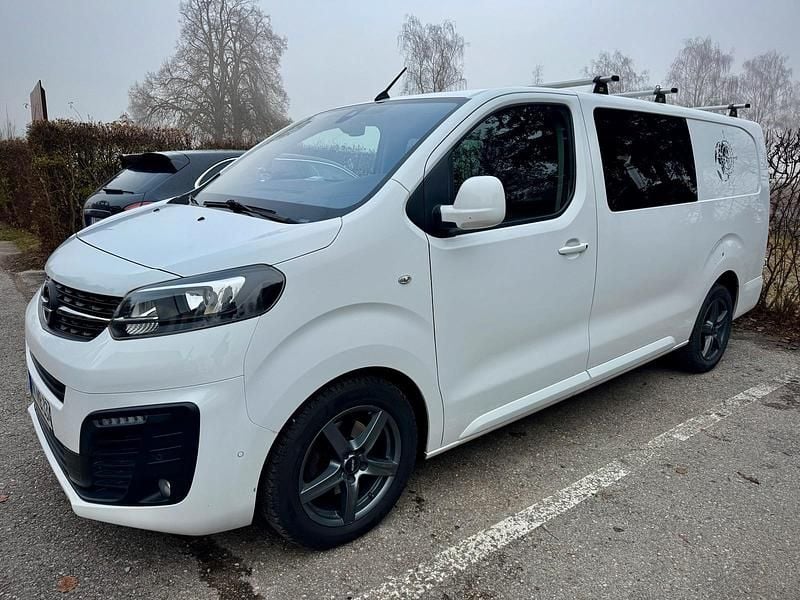 Gebraucht Opel Vivaro S 180 PS (132 kW) 2019 Weiß Van / Kleinbus