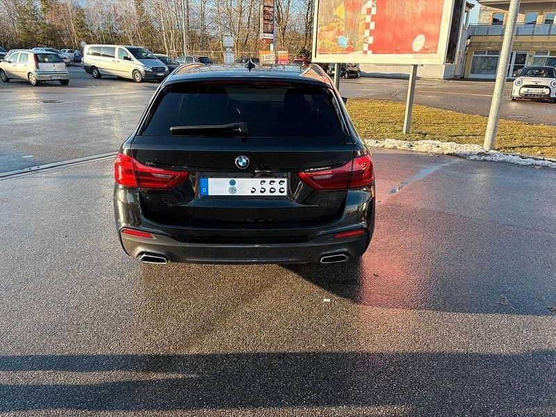 Gebraucht BMW 520 Shadowline 190 PS (139 kW) 2019 Schwarz Kombi