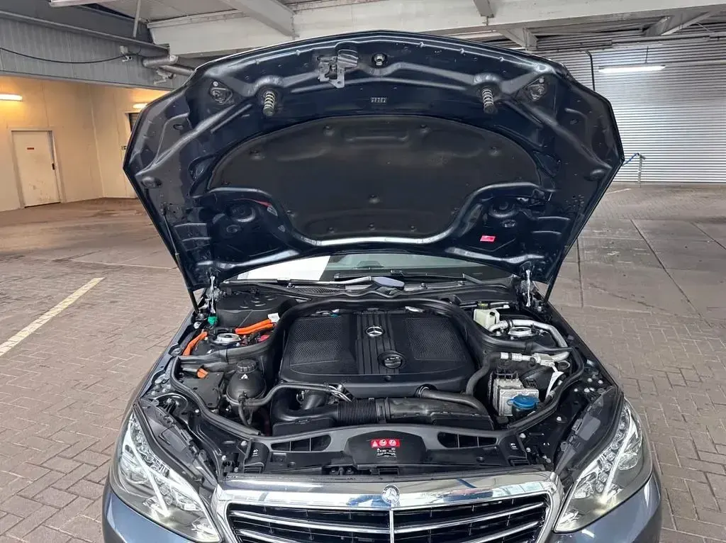 Gebraucht Mercedes E300 231 PS (169 kW) 2015 Grau Limousine