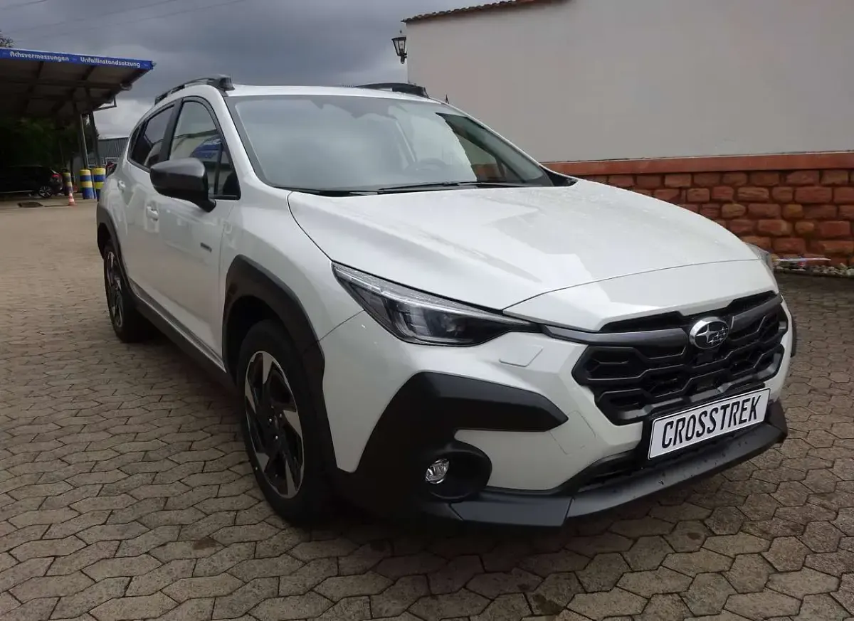 Gebraucht Subaru Crosstrek Platinum 136 PS (100 kW) 2026 Crystal white pearl SUV