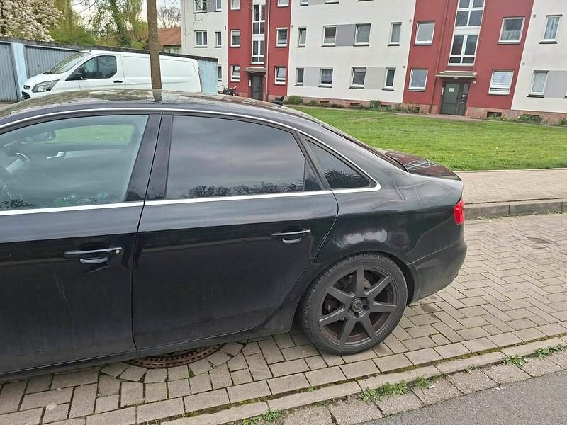 Second-hand Audi A4 190 CP (139 kW) 2009 Negru Berlinǎ