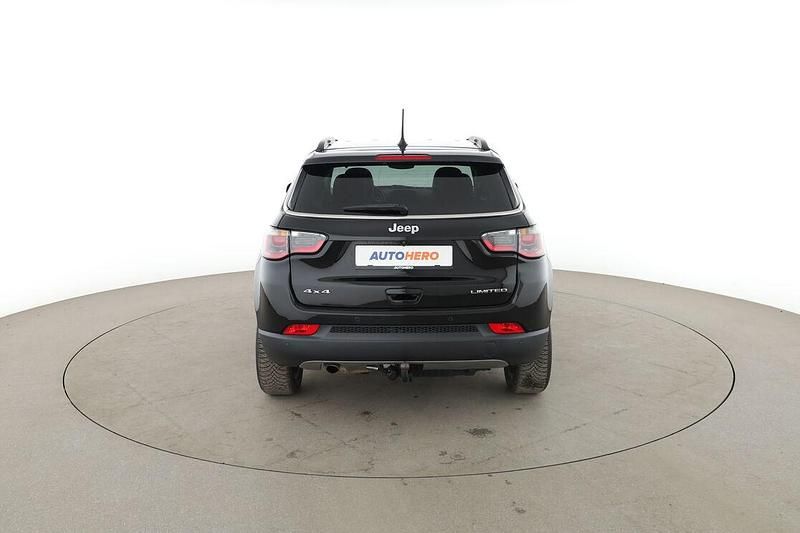Usado Jeep Compass Limited 170 HP (125 kW) 2020 Preto SUV