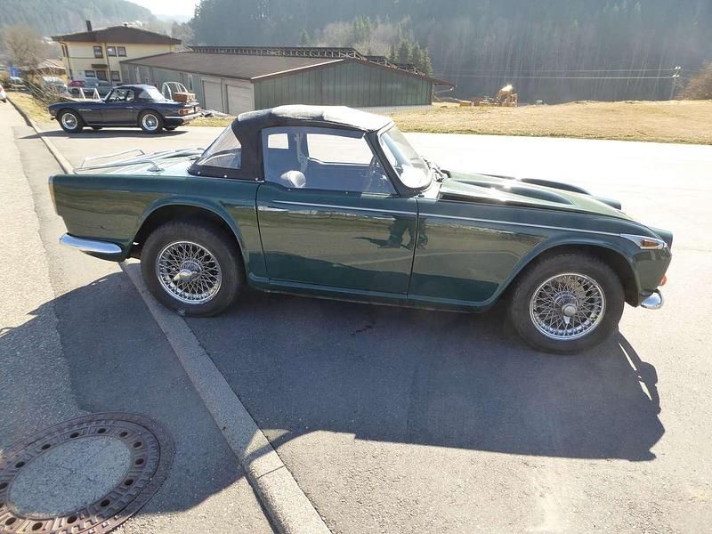 Gebraucht Triumph TR4 101 PS (74 kW) 1966 Grün Cabrio