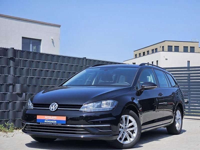 Schwarz Gebraucht 2018 VW Golf VII Comfortline Kombi | 11.950 € (Fairer Preis) - Bild 1/4
