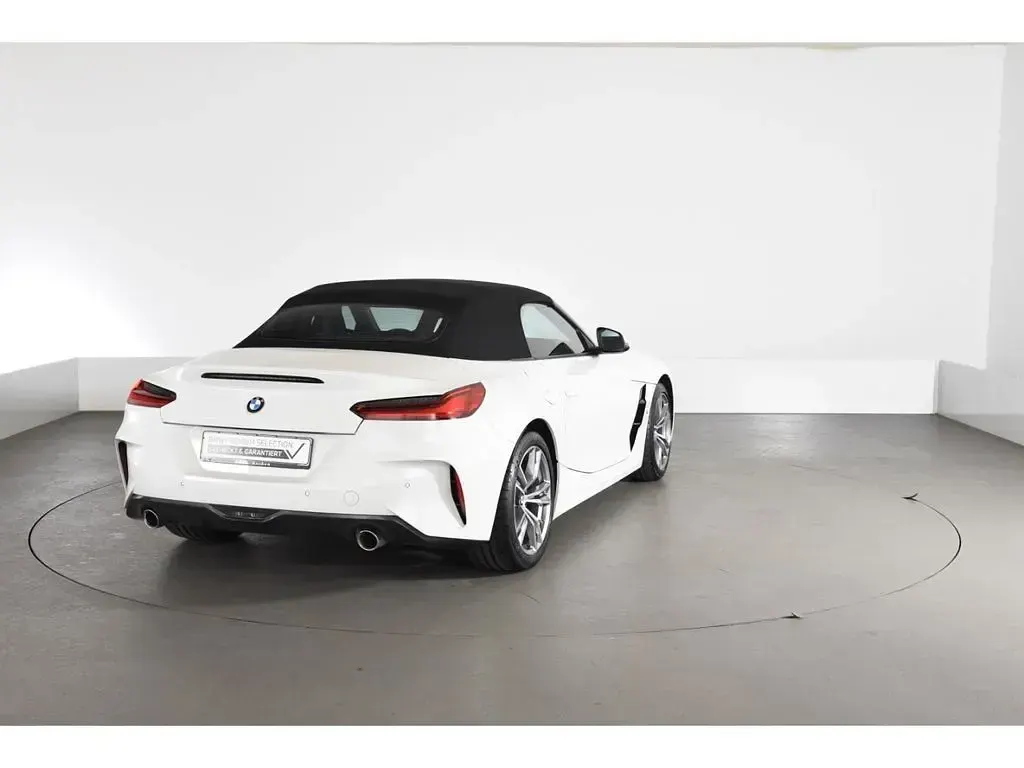 Gebraucht BMW Z4 Sport Line 197 PS (144 kW) 2025 Weiss Cabrio