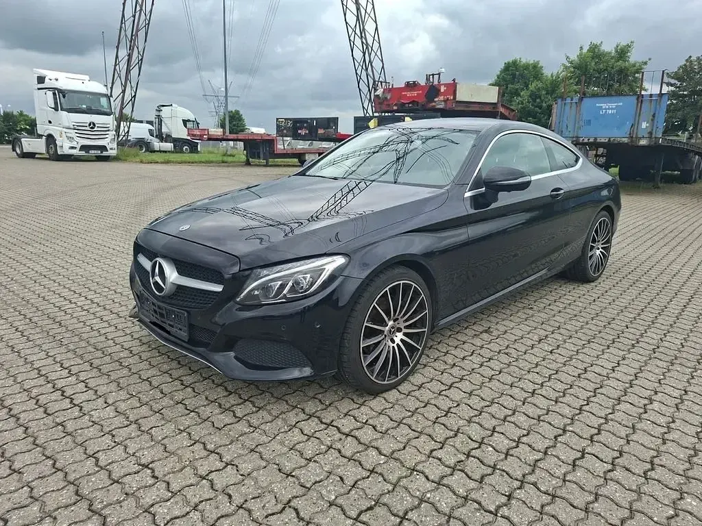 Gebraucht Mercedes C220 170 PS (125 kW) 2017 Schwarz Coupé