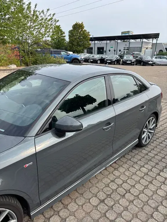 Gebraucht Audi A3 S-Line 190 PS (139 kW) 2016 Grau Limousine