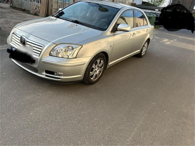 Grau Gebraucht 2004 Toyota Avensis Limousine | 2.699 € (Fairer Preis) - Bild 1/4