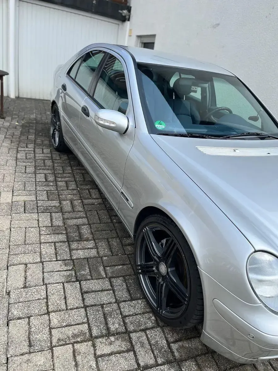 Gebraucht Mercedes C180 Classic 129 PS (94 kW) 2001 Silber Limousine