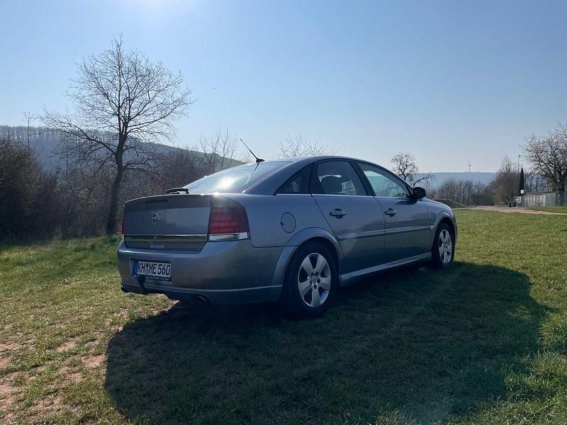 Gebraucht Opel Vectra Elegance 211 PS (155 kW) 2003 Silber Limousine