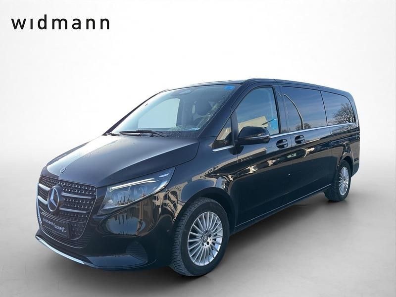 Gebraucht Mercedes V300 Avantgarde 237 PS (174 kW) 2024 Obsidianschwarz metallic Van / Kleinbus