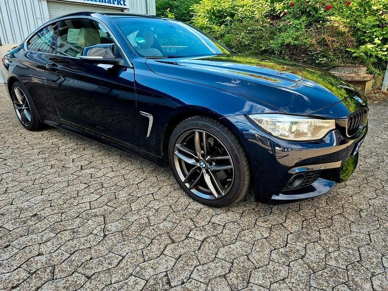 Blau Gebraucht 2015 BMW 430 Sport Line Coupé | 11.990 € (Fairer Preis) - Bild 1/4