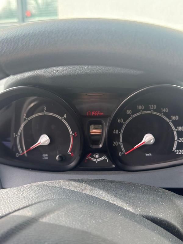 Gebraucht Ford Fiesta 38 PS (27 kW) 2009 Grün Kleinwagen