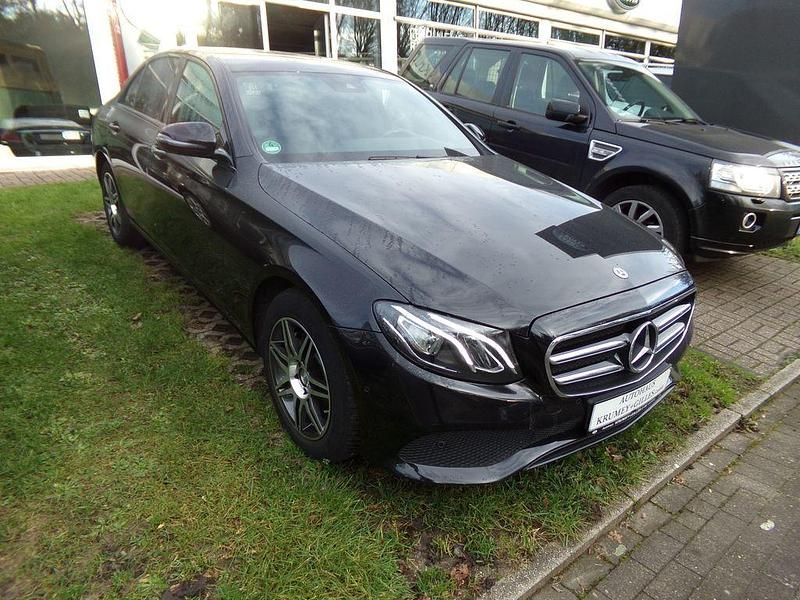 Gebraucht Mercedes E200 184 PS (135 kW) 2017 Schwarz Limousine