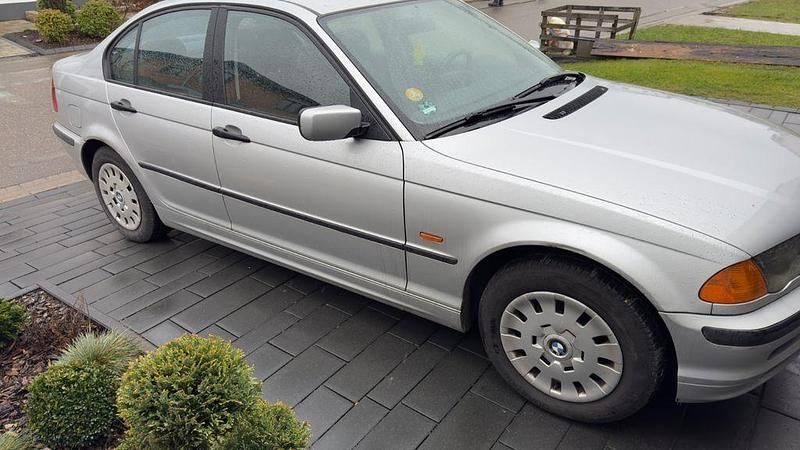 Gebraucht BMW 316 105 PS (77 kW) 2000 Silber Limousine