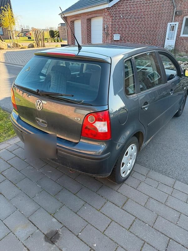 Gebraucht VW Polo 64 PS (47 kW) 2003 Grau Kleinwagen