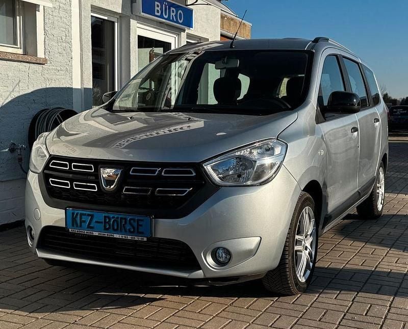 Gebraucht Dacia Lodgy Comfort 102 PS (75 kW) 2020 Grau Van / Kleinbus