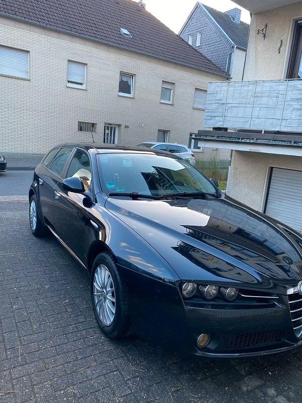 Schwarz Gebraucht 2006 Alfa Romeo 159 Distinctive Kombi | 3.300 € (Fairer Preis) - Bild 1/4