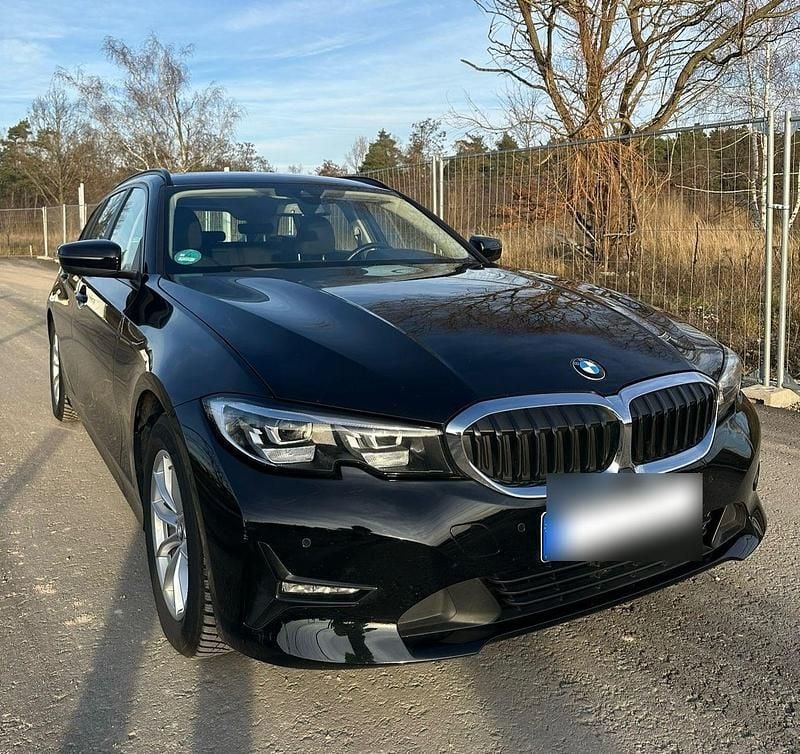 Gebraucht BMW 320 Advantage 190 PS (139 kW) 2020 Schwarz Kombi