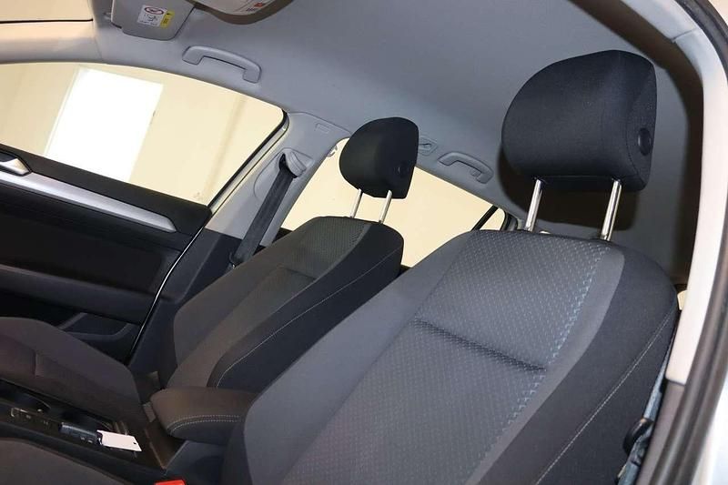 Gebraucht VW Passat 150 PS (110 kW) 2020 Silber Kombi