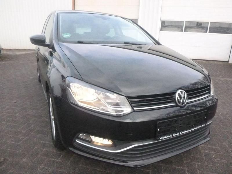 Gebraucht VW Polo LOUNGE 75 PS (55 kW) 2015 Schwarz Limousine