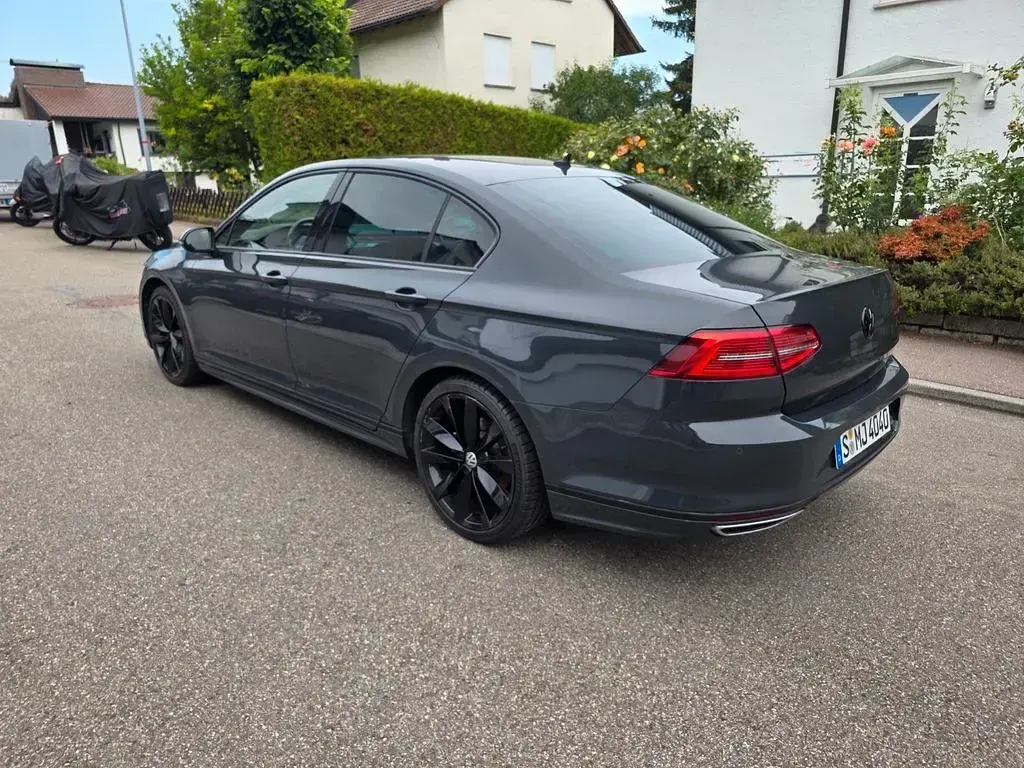 Gebraucht VW Passat R-line 220 PS (161 kW) 2015 Grau Limousine
