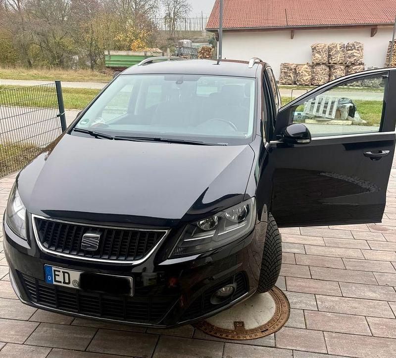 Schwarz Gebraucht 2014 Seat Alhambra Ecomotive Van / Kleinbus | 13.500 € (Teuer) - Bild 1/4