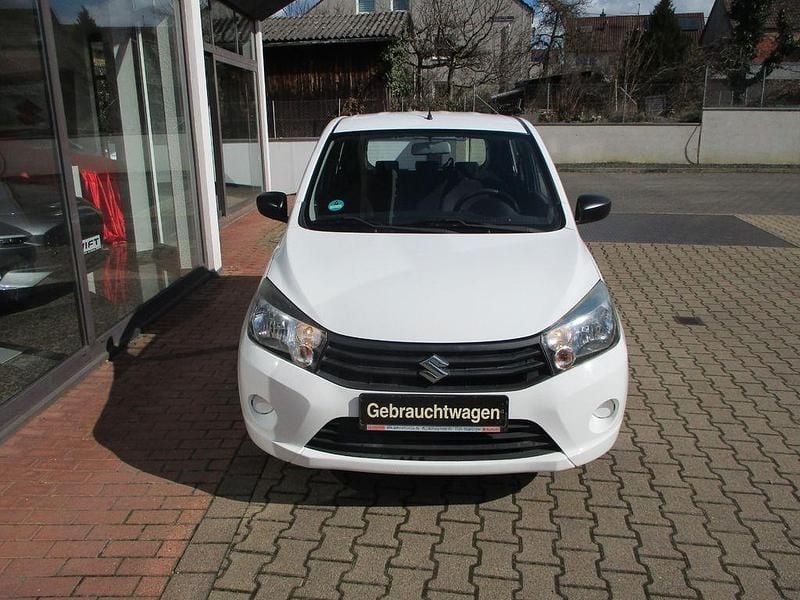 Gebraucht Suzuki Celerio Club 68 PS (50 kW) 2017 Weiß Kleinwagen