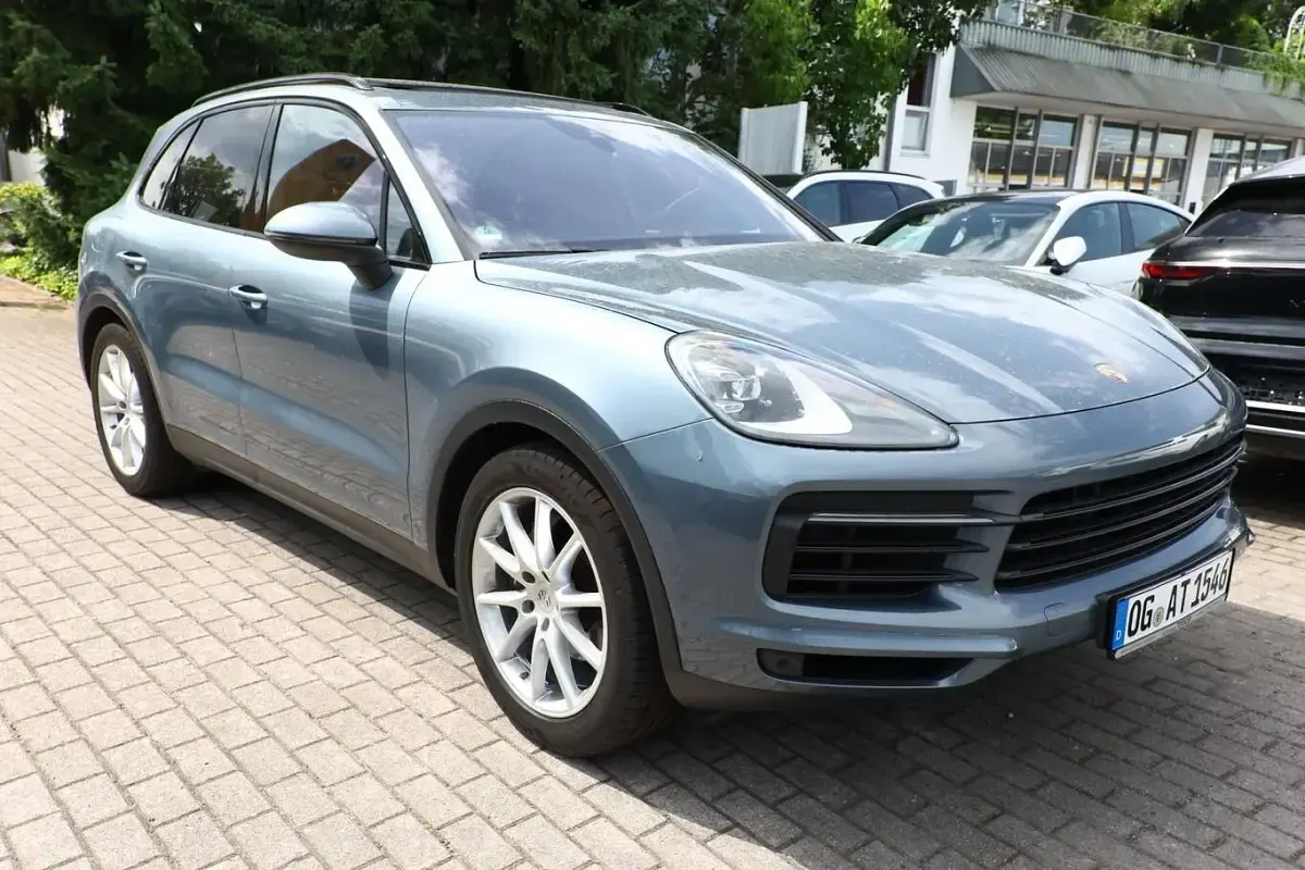 Gebraucht Porsche Cayenne 340 PS (250 kW) 2018 Blau metallic SUV