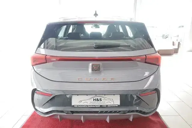 Gebraucht Cupra Born 150 kW (204 PS) 2024 Vaporgrau Kleinwagen