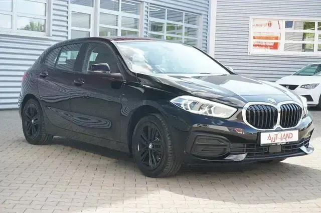 Gebraucht BMW 118 Advantage 136 PS (100 kW) 2021 Schwarz Kleinwagen