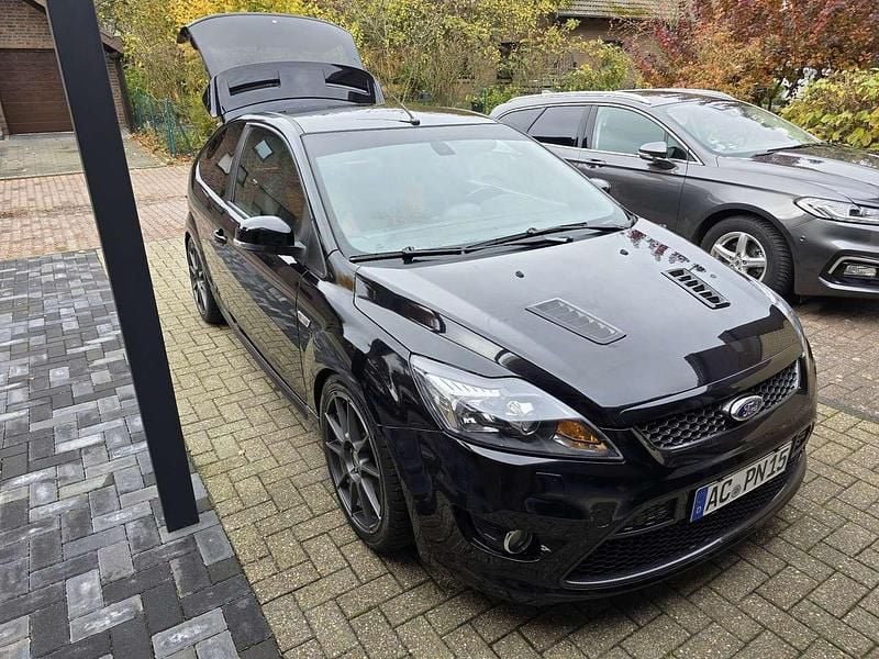 Gebraucht 2009 Ford Focus ST Limousine | 9.900 € (Teuer) - Bild 1/4