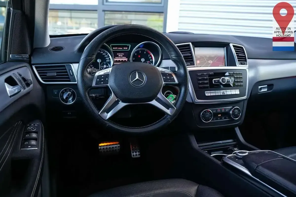 Gebraucht Mercedes ML350 AMG 306 PS (225 kW) 2013 Diamond white  metallic paint SUV