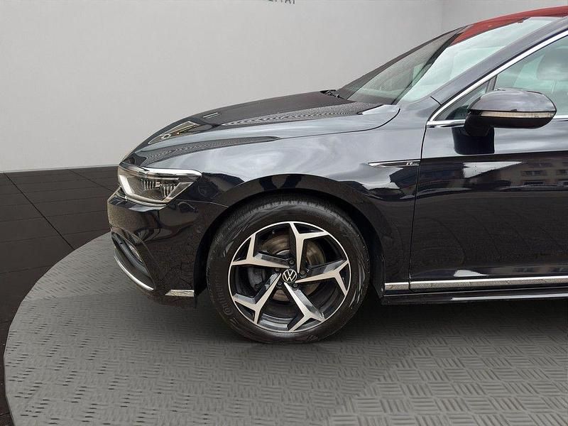 Occasion VW Passat R-line 200 ch (147 kW) 2023 Noir Break