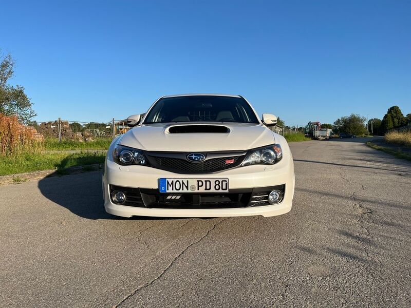 Weiß Gebraucht 2010 Subaru WRX STI Coupé | 31.990 € - Bild 1/4