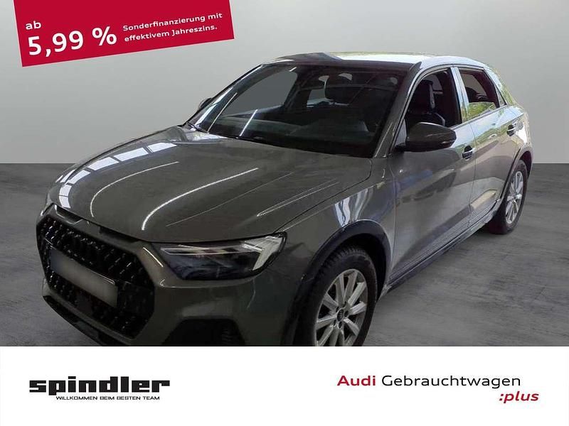 Chronosgrau metallic Gebraucht 2022 Audi A1 Ambiente Kleinwagen | 25.980 € (Etwas zu teuer) - Bild 1/4