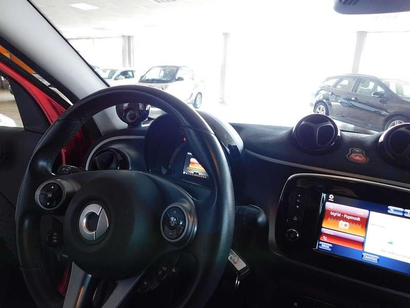 Gebraucht Smart ForFour Passion 71 PS (52 kW) 2017 Rot Kleinwagen