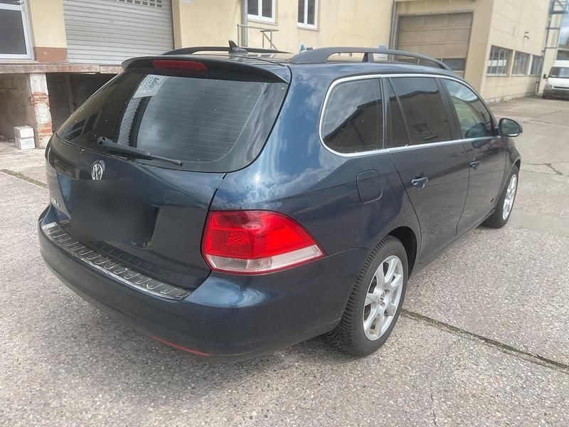 Gebraucht VW Golf V 140 PS (102 kW) 2009 Blau Kombi