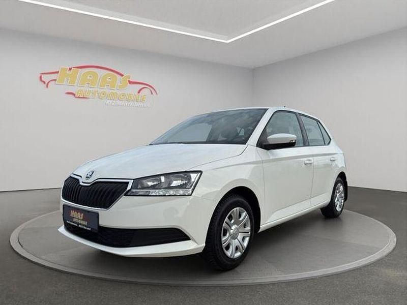 Weiß Gebraucht 2020 Skoda Fabia Active Limousine | 10.990 € (Fairer Preis) - Bild 1/4