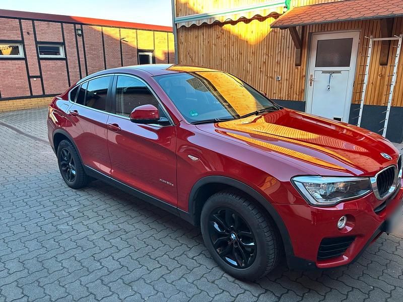 Gebraucht BMW X4 190 PS (139 kW) 2015 Rot SUV